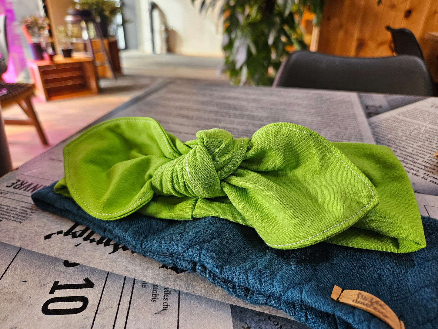 Bandeau transformable modèle vert feuille, bandeau à noeud amovible, accessoire à cheveux pour femme ou fille