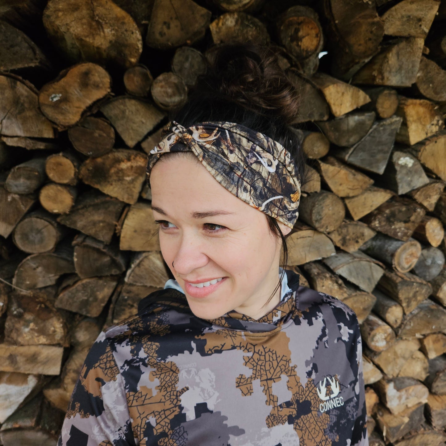Bandeau transformable CAMO, Bandeau à noeud amovible de couleur camouflage, motifs de feuillage et cornes de chevreuil
