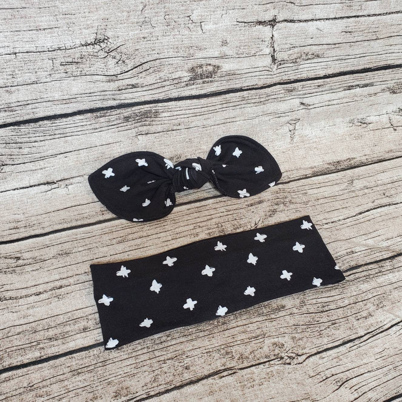 Bandeau transformable modèle noir et croix blanches, bandeau à noeud amovible, serre-tête, accessoire à cheveux, extensible, coton et lycra