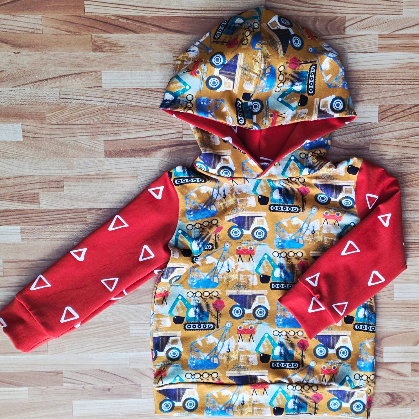 Hoodie construction, chandail à manches longues et à capuchon, motif de machineries lourdes