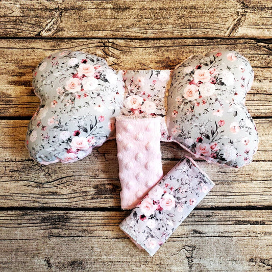 DUO pour bébé, coussin appui-tête et protège-sangles, modèle petites fleurs rose et doux minky, RÉVERSIBLE